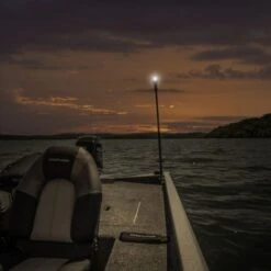 Railblaza Illuminate I360 - Luz De Navegación Blanca Redonda Portátil -Salmo Ventas Illuminate i360 3450 FillWzYwMCw2MDBd 550x550 1