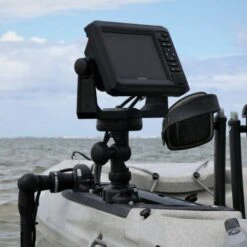 Railblaza Garmin Fish Finder Monte R-Lock -Salmo Ventas Railblaza20Garmin20Fish20Finder20Mount20R Lock6 550x550 1