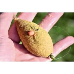 DYNAMITE BAITS Dynamite Swim Stim Alimentador Mix F1 1.8kg -Salmo Ventas SWIM STIM GROUNDBAIT F1 SWEET FEEDER IN HAND 550x550w